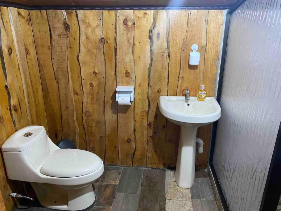 Cabanas Queca! Poas Екстер'єр фото