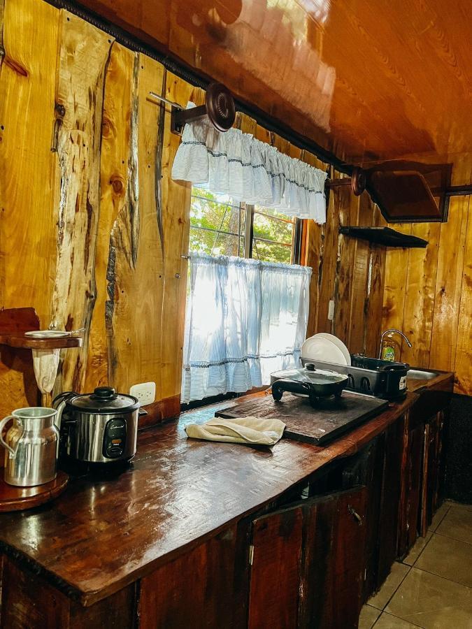 Cabanas Queca! Poas Екстер'єр фото